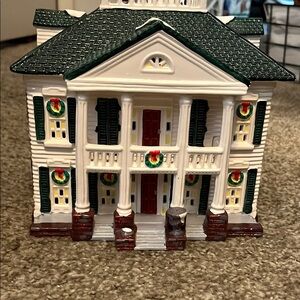 Snow village Department 56 Southern Colonial Dated 1991.